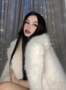 EllieVixen A wonderful start to this year✨ Foto 9