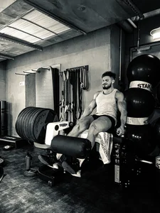 DustinKeent 🌊 Pic 6