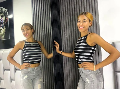 Alisha_Ebonyy Public Foto 4