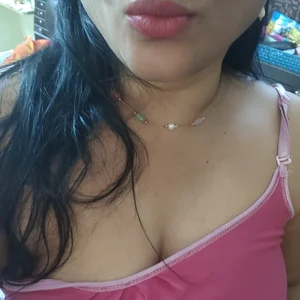 Public de Anusri_359359  4 photos