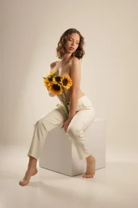 Zdjęcia Niicoleta Golden Blossoms 🌻 with Sunlit Desire ✨: 