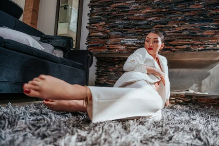 ArkaBella 🦶So U wanna Taste Toes ?🤍 Pic 3