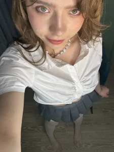 KellyAdderiy Aww Pic