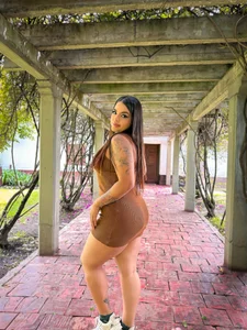 Karina_Andrade Public Pic 2