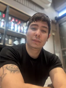 9999Alez Public Bilde