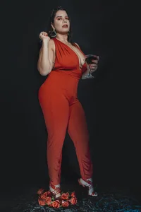 MatureHornyxxx Happy day of love in Colombia! BE MY VALENTINE!♥ Pic