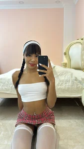 🤍 de karlaa_megan  3 Imagens