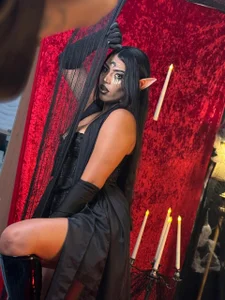 Naughty Dark Elf 💀🪄 de RiriiBrunette__  7 Imagens