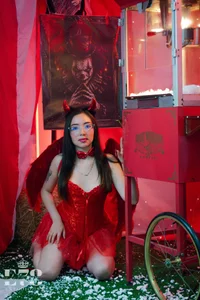 Veronica_miiller Sweet but Dangerous in HALLOWEEN Εικόνα 7