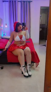 Sexy Little Red Riding Hood de lulukawai16  2 Imagens