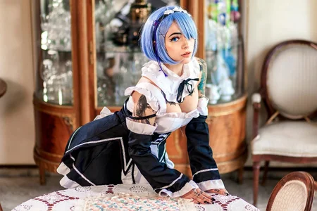 sarahminage_ Rem Pic 3