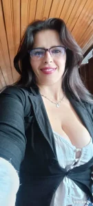 katherine_blair Pretty milf in the office Pic 8