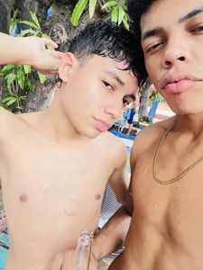 Public de HORNY_PRETTY  4 Imagens