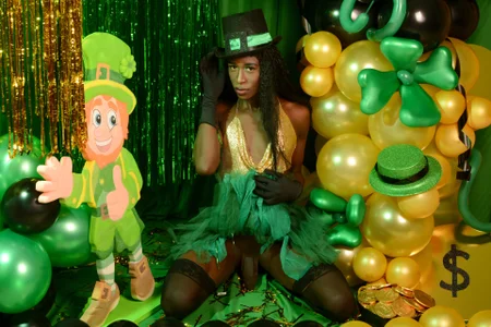 Alex_Keit: Celebrate sensually ( фото)