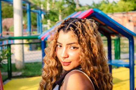 Ashnikko__ ​​🔥​​☀️​Not even the sun is as hot as I am ​​🔥​​☀️​ Bilde 4