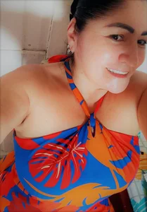 mature_bigboobs10 happy Pic