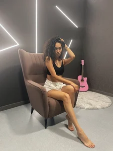 FlirtyAura Graceful Pic 7