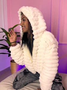 Cute 🌸 de melody_clark_  2 Imagens