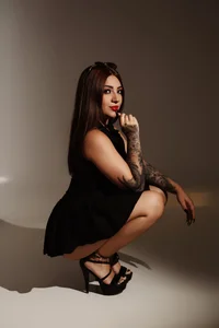 megganswift_ 🖤Black🖤 Pic 4