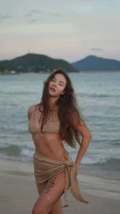 kamila_18_french Public Pic