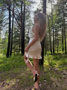 cassiemurr_ forest fairy🧚‍♀️ Pic 5