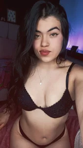 Katia_pretty_xのBe silent, let yourself go, and kiss me with your heart 🧸🌸の 6枚の写真