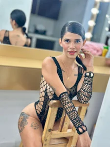 tifanibrown Public Foto 4