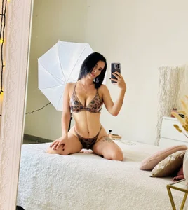 ChloeXSecretのPublicの 3枚の写真