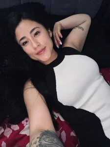 Emily_Slave28 Public รูป 