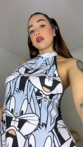 This dress hides a delicious ending…🐰 de moll1e_  Imagens