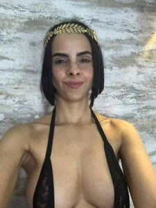 Amelia_Myers Sinner or Saint? You decide 🔥 Billede 2