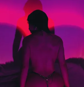 bibi_fitness Hot Curves Pic