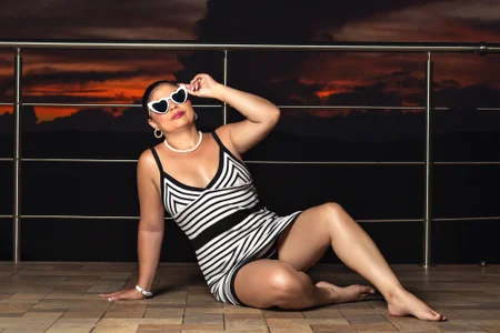 ElizabethWeil The Beachside PinUp⛱🍷 Immagine  6