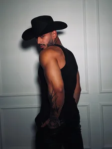 mike_belle U fav cowboy🤠🔥  3টি ছবি