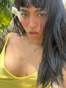 chell_18 🥵🫢  4টি ছবি