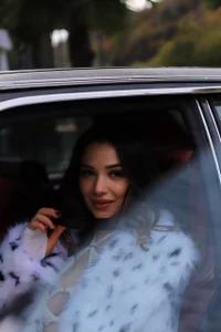 emilytr1xxy: Do you like my fur coat? ( фото)