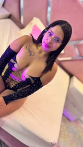 AvieRose Public Foto 4