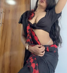 ItsRuby_05's Saree 🥵 Sex Photo 3