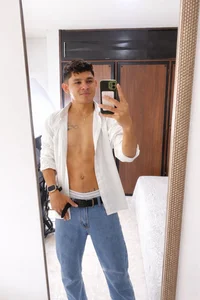 KingAdrian_: Public ( 7 фото)