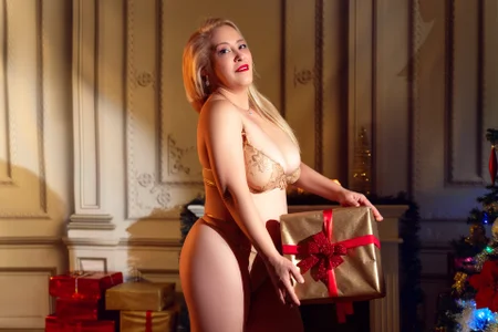 Santa's Little Heartbreaker od SusanSwann  2 snímek