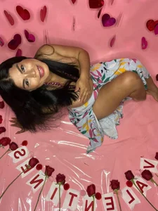 Aurora_sanchess happy valentine's day Pic 2