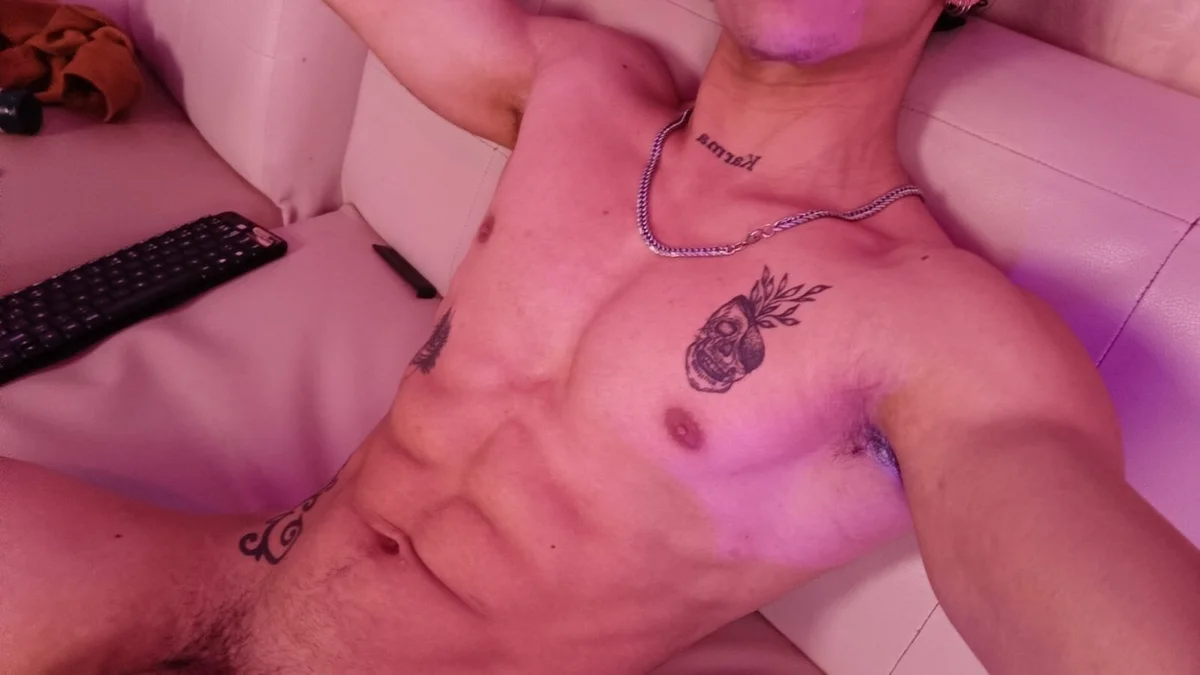 AkazaBoy_ Gambar Trending 1372