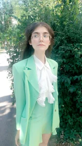 RuthMorse farewell to the wing of the plane Pic 3