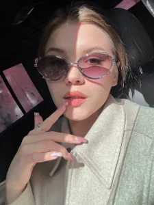 I love glasses de EvaThopson  Imagens