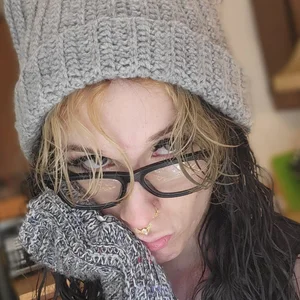 aestrogen Public Poză 4