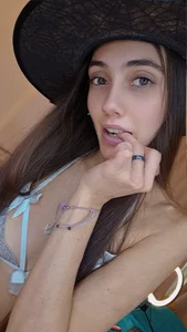 Wicked Little Witch🧙‍♀️ de SamaraShadow  2 photos