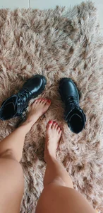 LaraHenao: Public ( 2 фото)