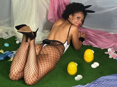 ChantalGarnerHappy Easter 🐰图片 5