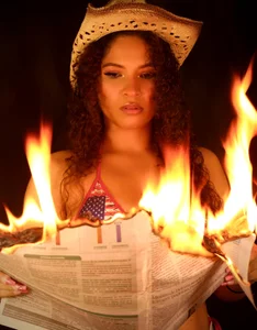 Luna_blackk Happy 4 of july 🌟❤🔴🔵⚪  3টি ছবি