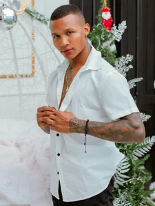 esteveen_ortegas_ Santa brought you a chocolate bonbon  9টি ছবি